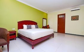 OYO 804 Ndalem Maharani Guest House